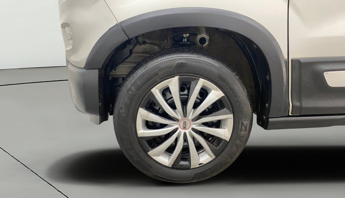 2022 Maruti S PRESSO VXI PLUS AMT, Petrol, Automatic, 32,645 km, Left Front Wheel