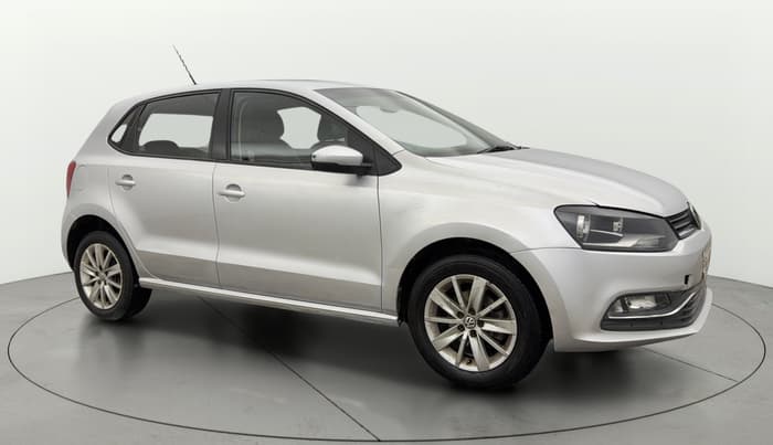 2015 Volkswagen Polo HIGHLINE1.2L, Petrol, Manual, 76,337 km, Right Front Diagonal