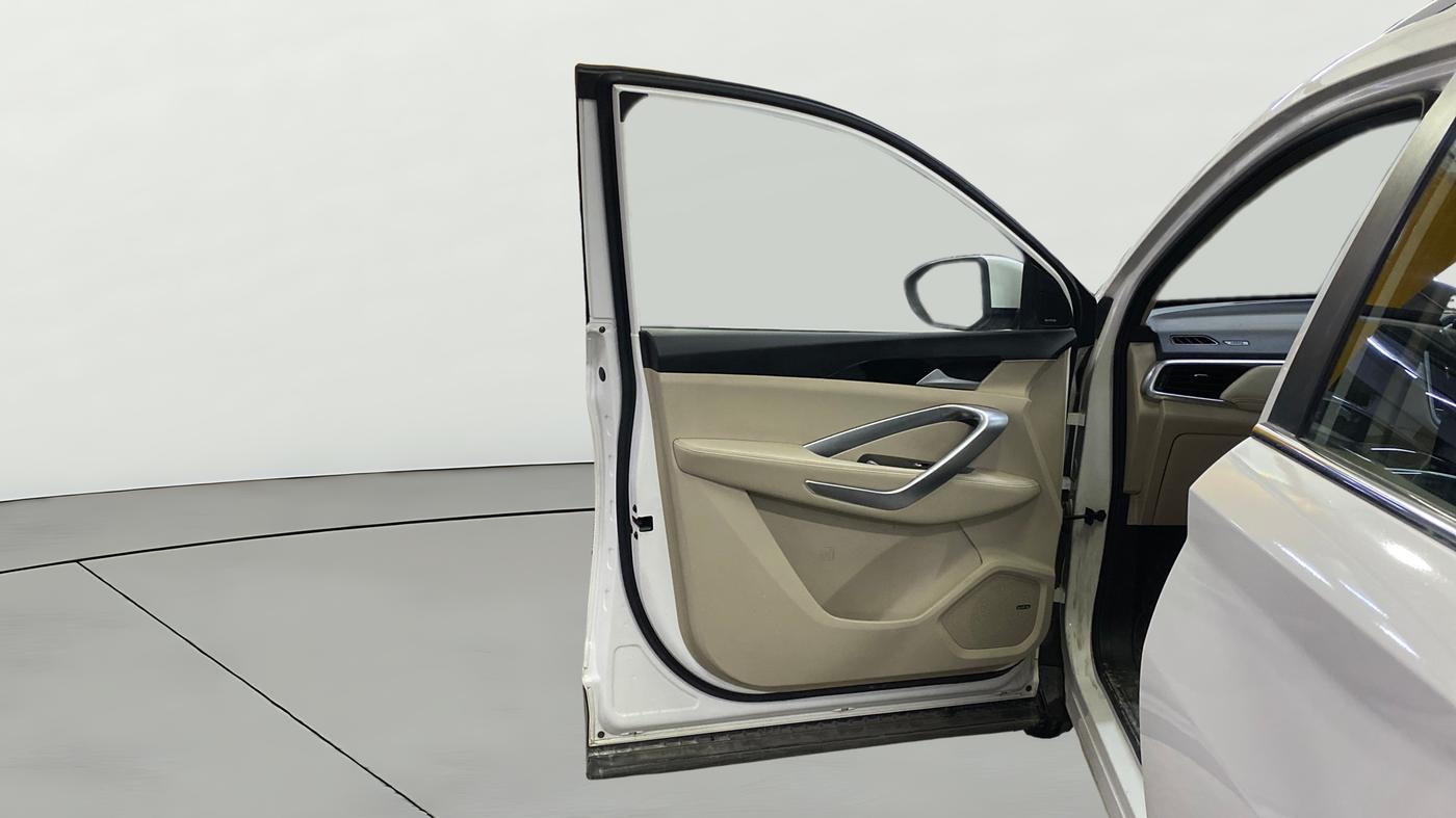 2021 MG HECTOR SHARP HYBRID 1.5 PETROL, Petrol, Manual, 40,268 km, LHS Front Door