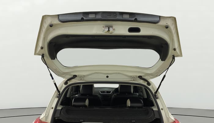 2015 Maruti Swift ZXI, Petrol, Manual, 27,431 km, Boot Door Open