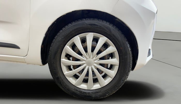 2020 Datsun Redi Go T(O) 1.0 AMT, Petrol, Automatic, 50,080 km, Right Front Wheel