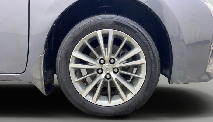 2015 Toyota Corolla Altis VL CVT PETROL, Petrol, Automatic, 79,216 km, Right Front Wheel