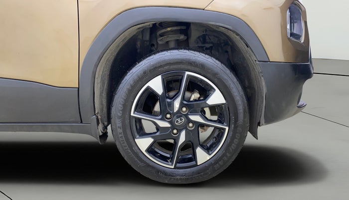 2024 Tata PUNCH ACCOMPLISHED DAZZLE SUNROOF CNG MT, CNG, Manual, 20,877 km, Right Front Wheel