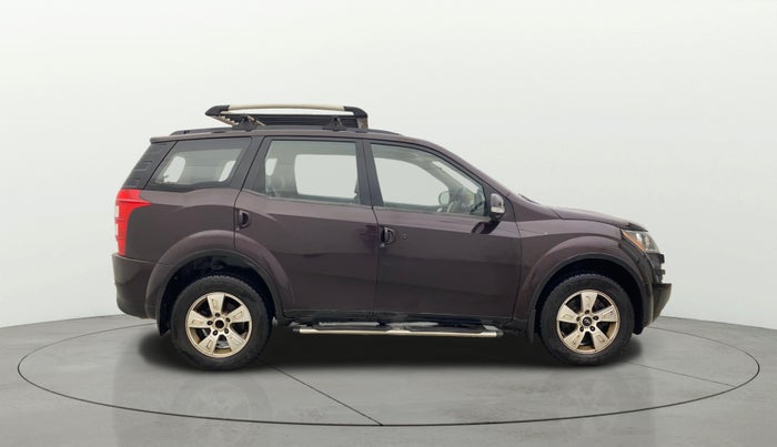 2014 Mahindra XUV500 W8, Diesel, Manual, 83,252 km, Right Side View