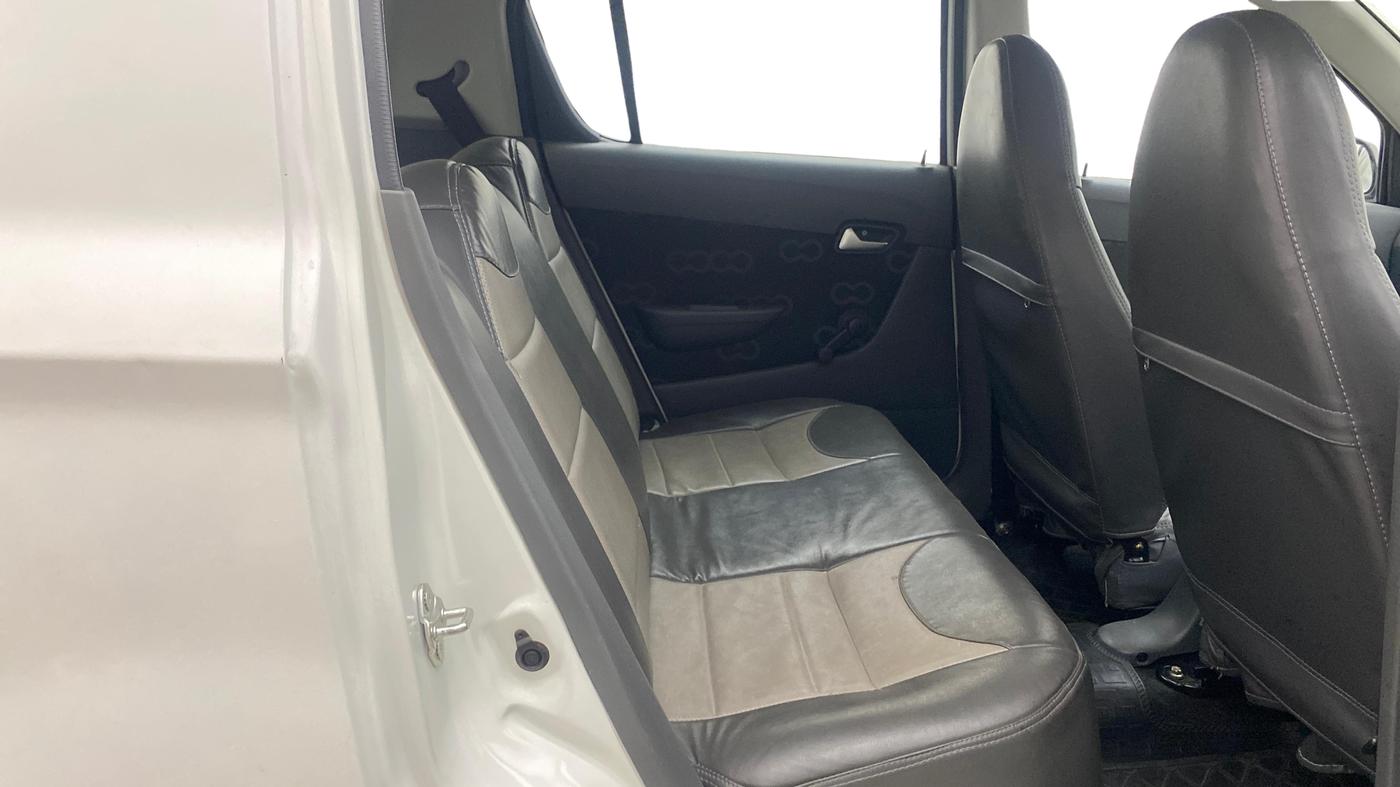 2016 Maruti Alto 800 LXI, Petrol, Manual, 39,007 km, Right Side Rear Door Cabin