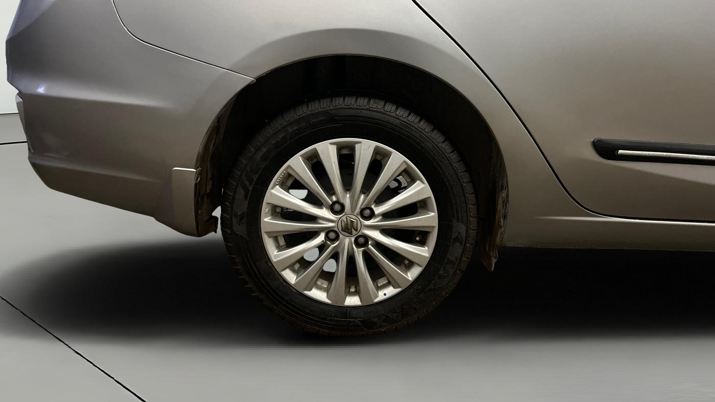 2019 Maruti Ciaz DELTA 1.5 SHVS MT PETROL, Petrol, Manual, 68,263 km, Right Rear Wheel