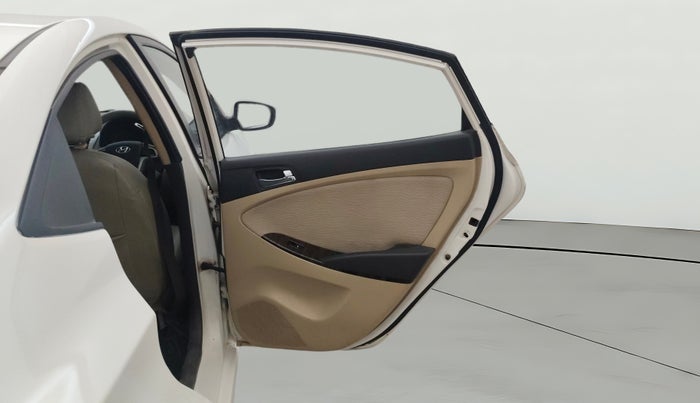 2014 Hyundai Verna FLUIDIC 1.6 VTVT EX, Petrol, Manual, 95,810 km, RHS Rear Door