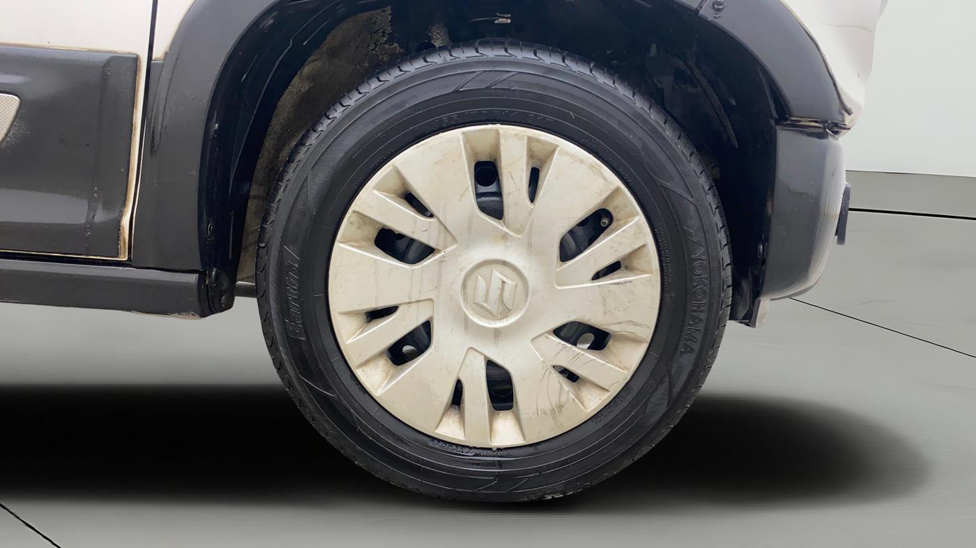 2021 Maruti S PRESSO VXI PLUS AMT, Petrol, Automatic, 1,17,149 km, Right Front Wheel