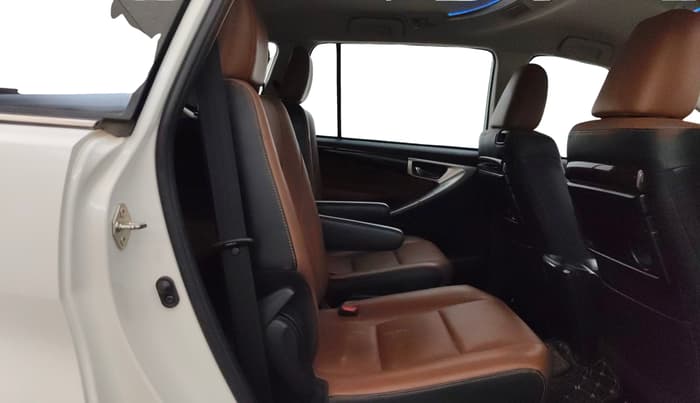 2022 Toyota Innova Crysta 2.7 ZX AT 7 STR, Petrol, Automatic, 61,002 km, Right Side Rear Door Cabin