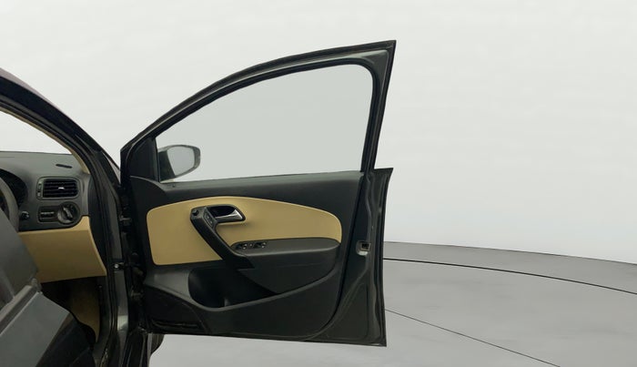 2017 Volkswagen Ameo COMFORTLINE 1.2L, Petrol, Manual, 19,495 km, RHS Front Door