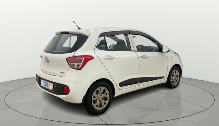 2017 Hyundai Grand i10 MAGNA 1.2 KAPPA VTVT, CNG, Manual, 66,826 km, Right Back Diagonal