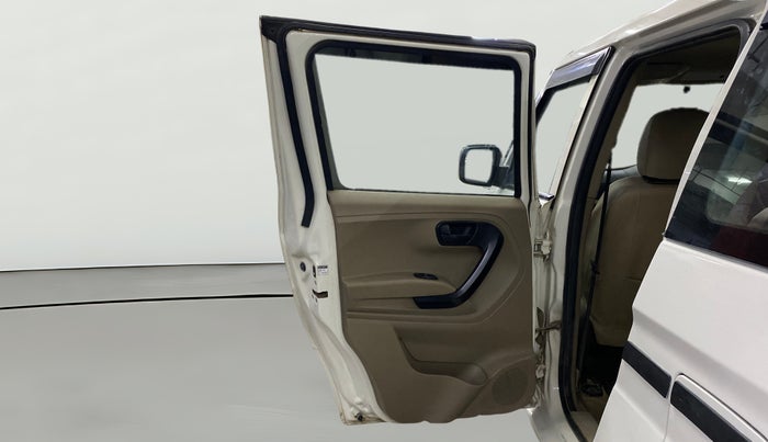 2022 Mahindra BOLERO NEO N 4, Diesel, Manual, 1,03,710 km, LHS Rear Door