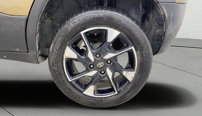 2022 Tata PUNCH ACCOMPLISHED AMT, Petrol, Automatic, 68,141 km, Left Rear Wheel