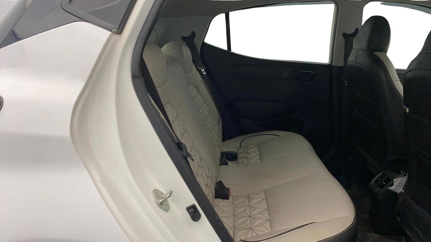 2023 Hyundai GRAND I10 NIOS SPORTZ 1.2 KAPPA VTVT DUAL TONE, Petrol, Manual, 57,728 km, Right Side Rear Door Cabin