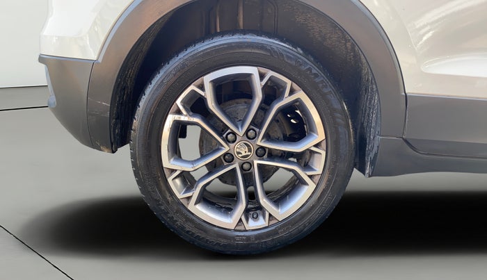 2022 Skoda KUSHAQ STYLE 1.0L TSI MT, Petrol, Manual, 45,559 km, Right Rear Wheel