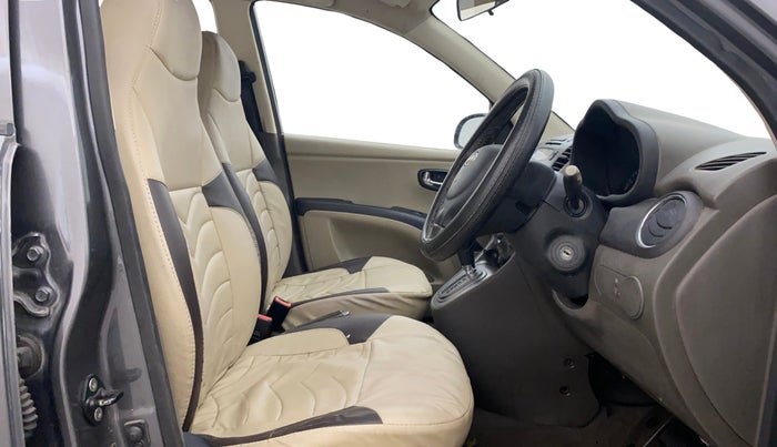 2013 Hyundai i10 SPORTZ 1.2 AT, Petrol, Automatic, 1,00,495 km, Right Side Front Door Cabin