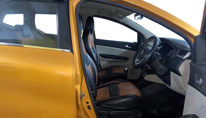 2019 Renault TRIBER RXZ, Petrol, Manual, 33,982 km, Right Side Front Door Cabin