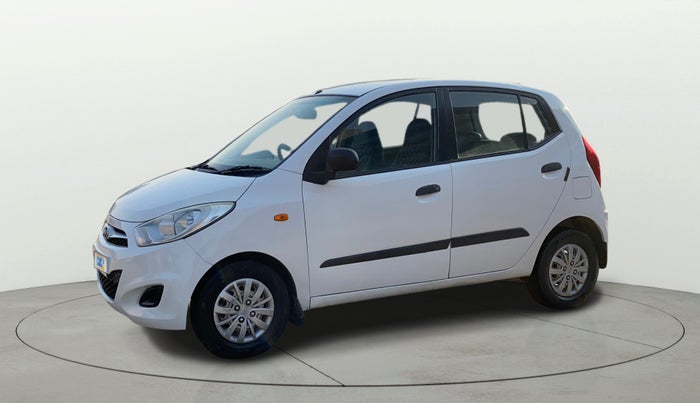 2013 Hyundai i10 MAGNA 1.1, CNG, Manual, 80,438 km, Left Front Diagonal