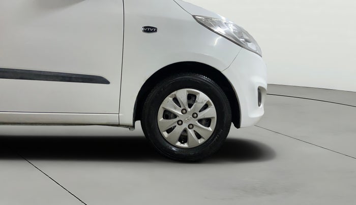 2012 Hyundai i10 MAGNA 1.2, Petrol, Manual, 70,879 km, Right Front Wheel