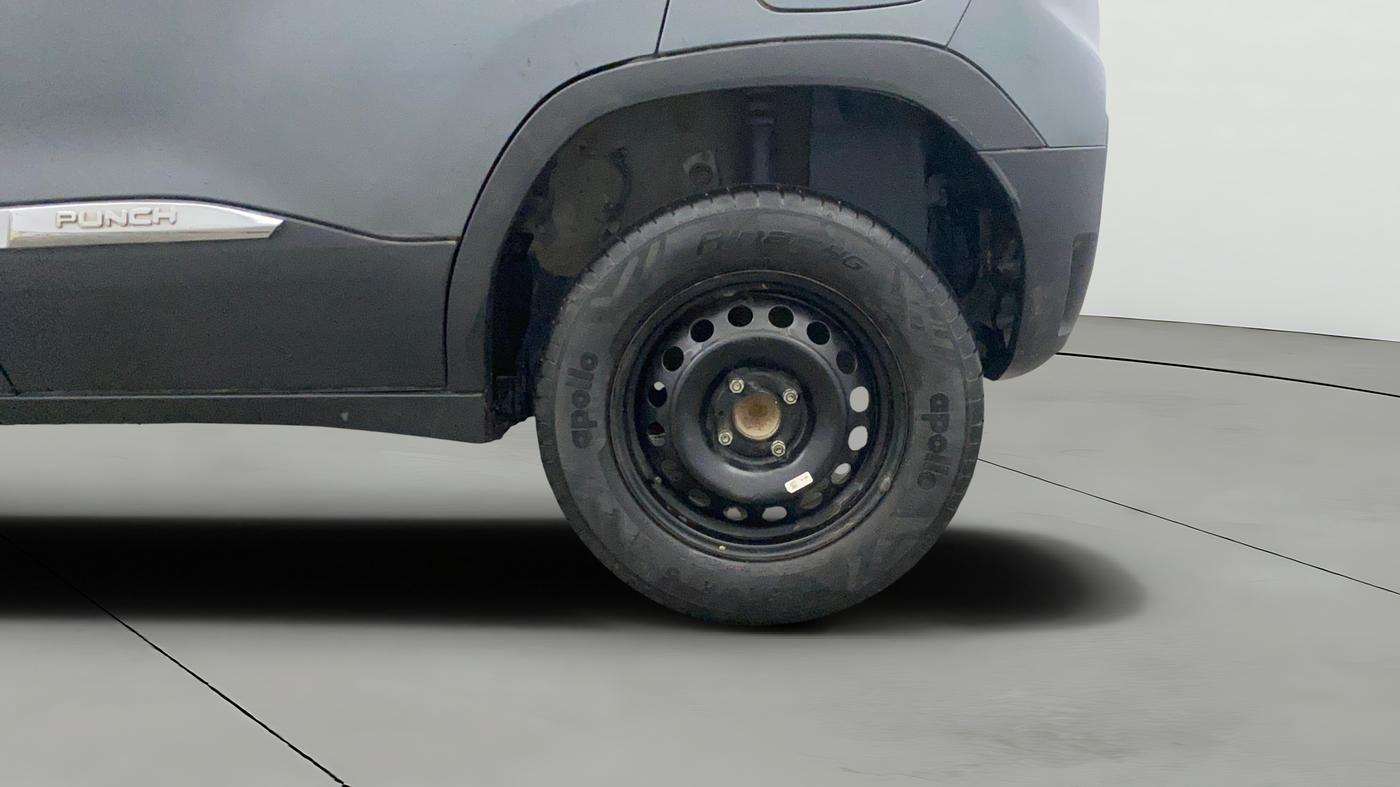 2024 Tata PUNCH ADVENTURE MT, Petrol, Manual, 35,661 km, Left Rear Wheel