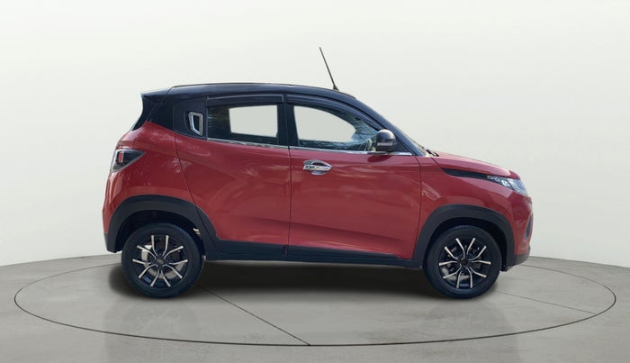2018 Mahindra KUV 100 NXT K8 P 6 STR DUAL TONE, Petrol, Manual, 92,567 km, Right Side View