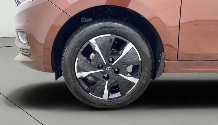 2025 Tata Tiago XZA, Petrol, Automatic, 3,852 km, Left Front Wheel