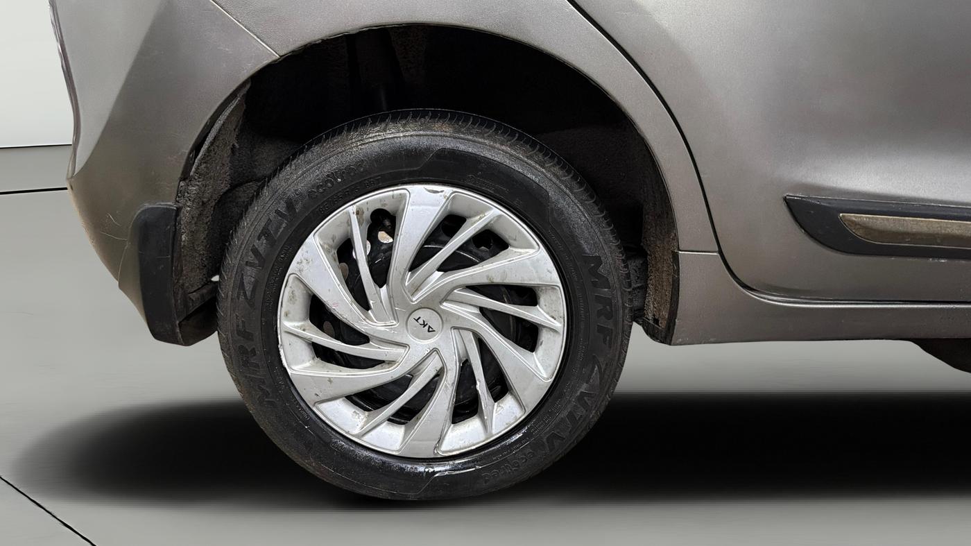 2021 Maruti Baleno DELTA PETROL 1.2, Petrol, Manual, 88,526 km, Right Rear Wheel