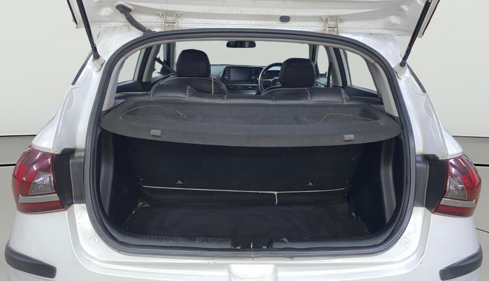 2022 Hyundai NEW I20 SPORTZ 1.2 MT, Petrol, Manual, 42,672 km, Boot Open Zoomed View