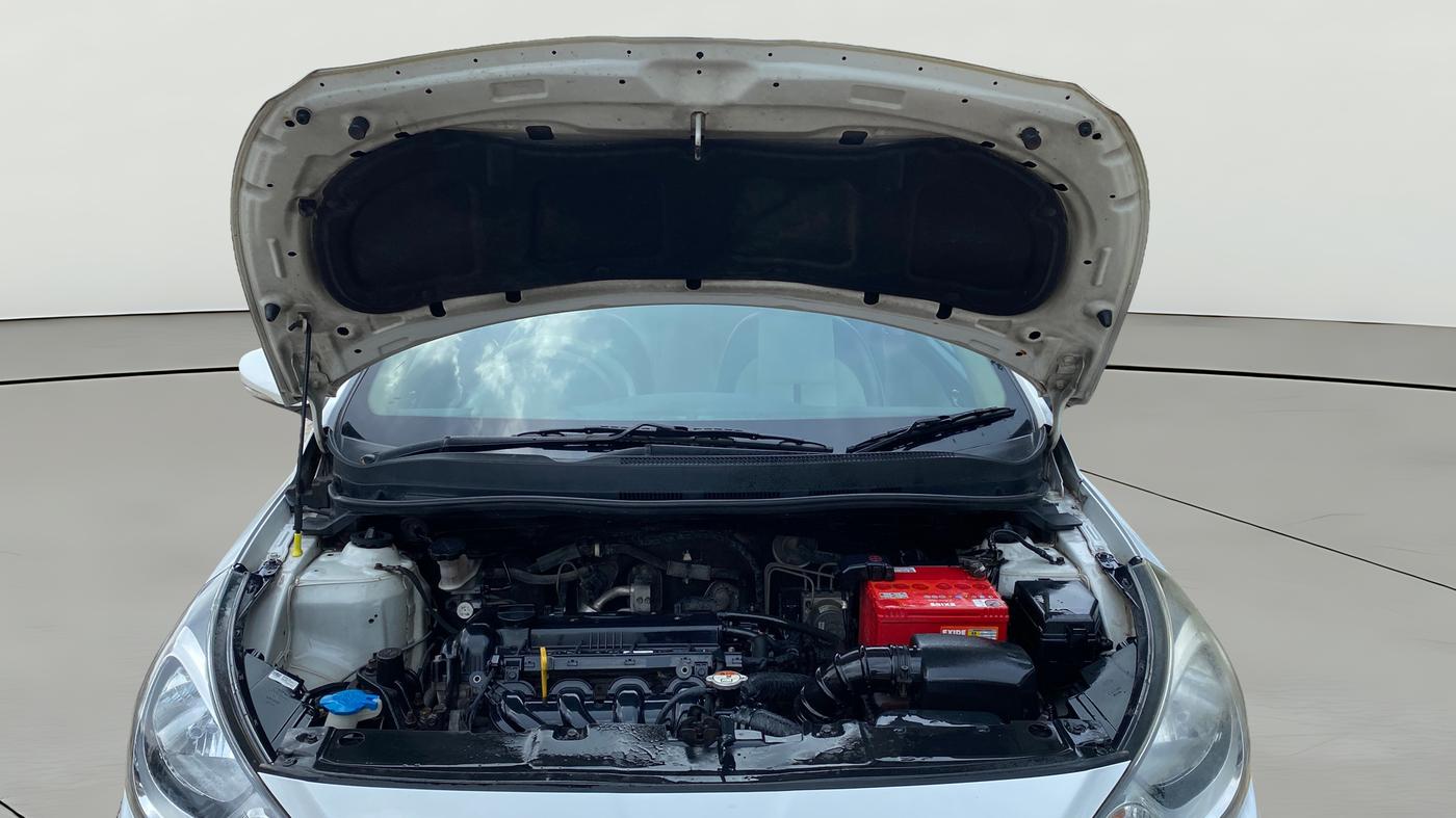 2014 Hyundai Verna FLUIDIC 1.6 VTVT SX, Petrol, Manual, 61,445 km, Open Bonet