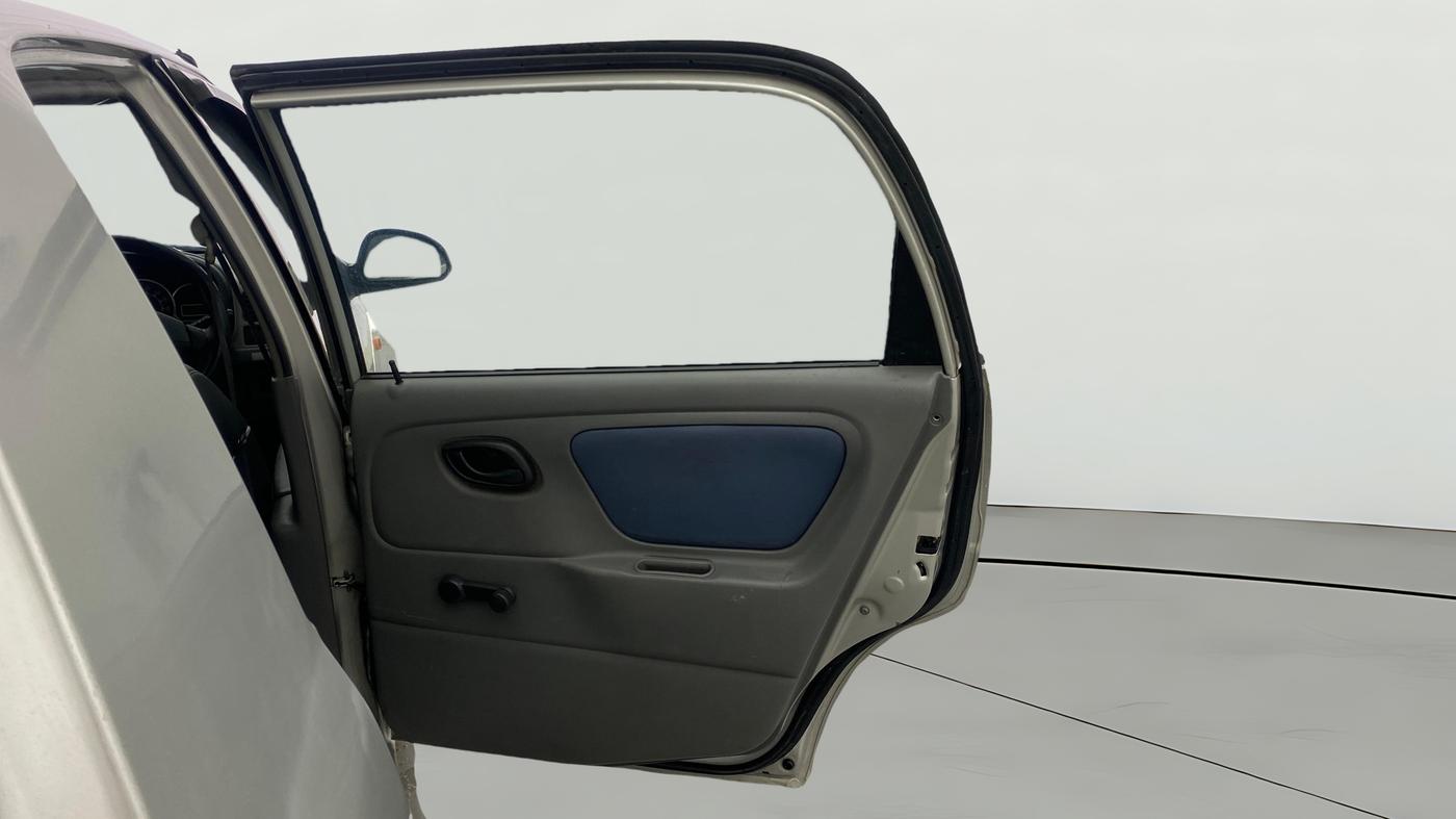 2013 Maruti Alto K10 VXI, Petrol, Manual, 98,293 km, RHS Rear Door