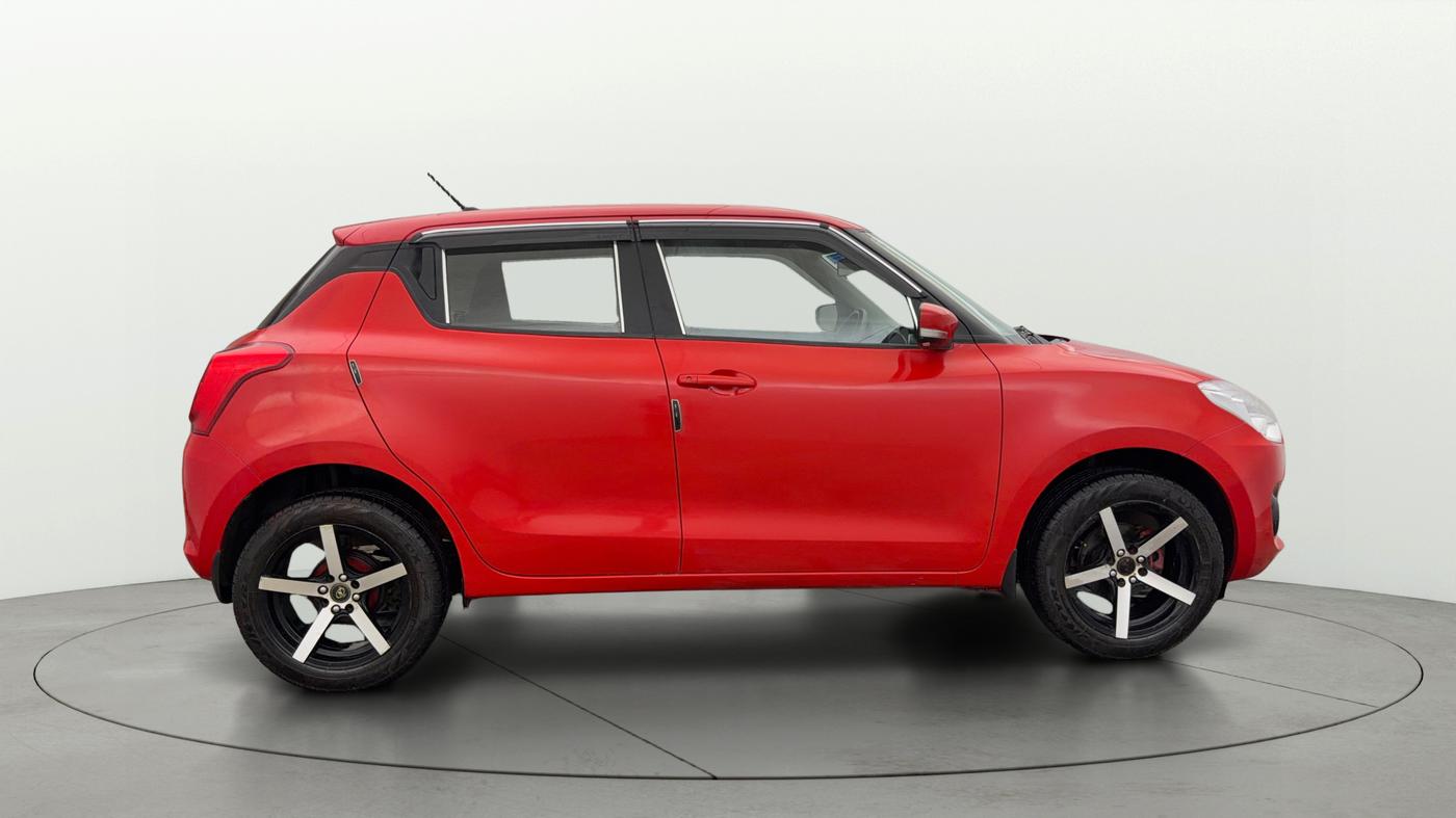 2023 Maruti Swift VXI, Petrol, Manual, 26,779 km, Right Side View