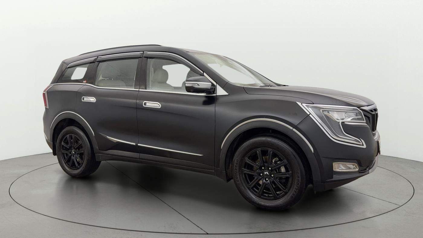 2024 Mahindra XUV700 AX 7 Luxury Pack Petrol AT 6 STR, Petrol, Automatic, 32,191 km, Right Front Diagonal