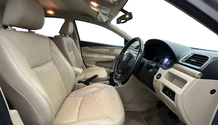 2021 Maruti Ciaz ALPHA 1.5 SHVS PETROL, Petrol, Manual, 45,923 km, Right Side Front Door Cabin