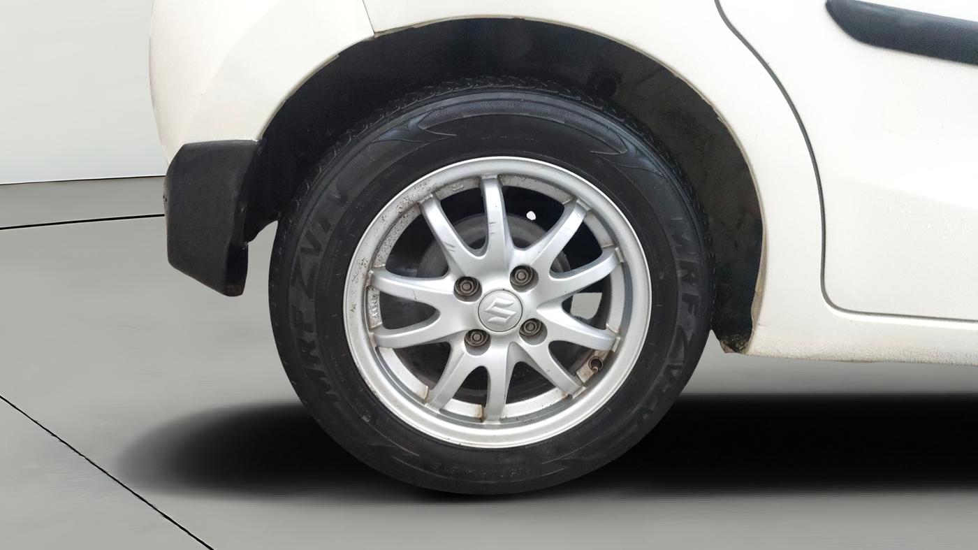 2017 Maruti Celerio ZXI AMT, CNG, Automatic, 87,633 km, Right Rear Wheel