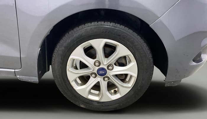2015 Ford New Figo TITANIUM 1.5 PETROL AT, Petrol, Automatic, 81,711 km, Right Front Wheel