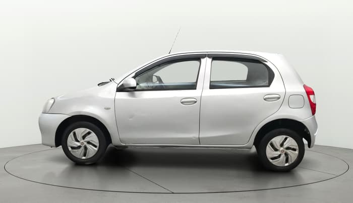 2015 Toyota Etios Liva GD, Diesel, Manual, 1,30,548 km, Left Side
