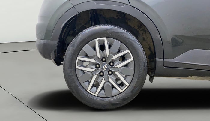 2021 Hyundai VENUE SX 1.5 CRDI, Diesel, Manual, 39,024 km, Right Rear Wheel