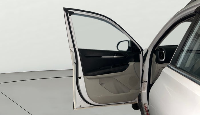 2023 KIA SONET HTX 1.0 IMT, Petrol, Manual, 70,725 km, LHS Front Door