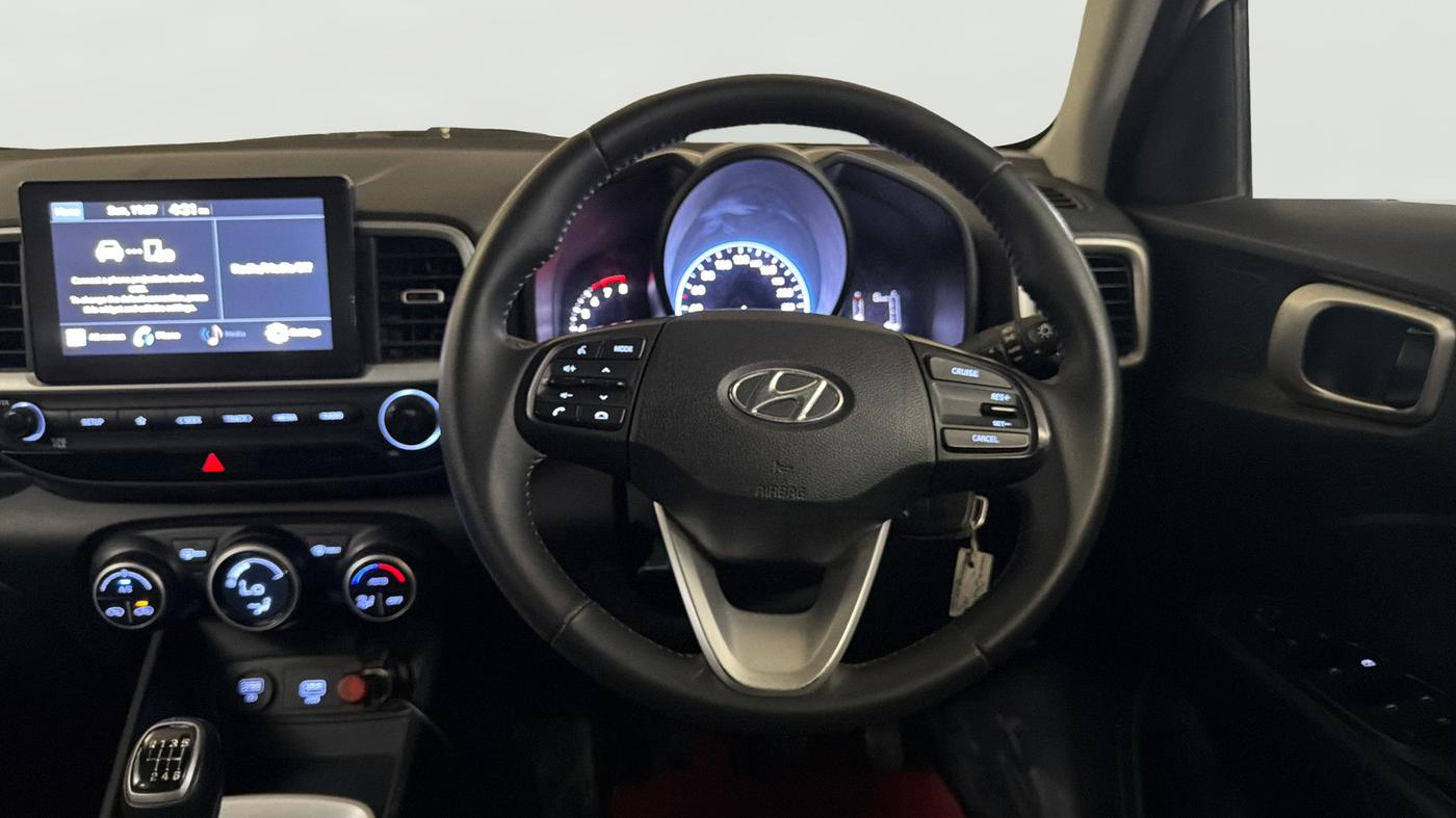 2021 Hyundai VENUE SX 1.0 TURBO, Petrol, Manual, 52,401 km, Steering Wheel Close Up