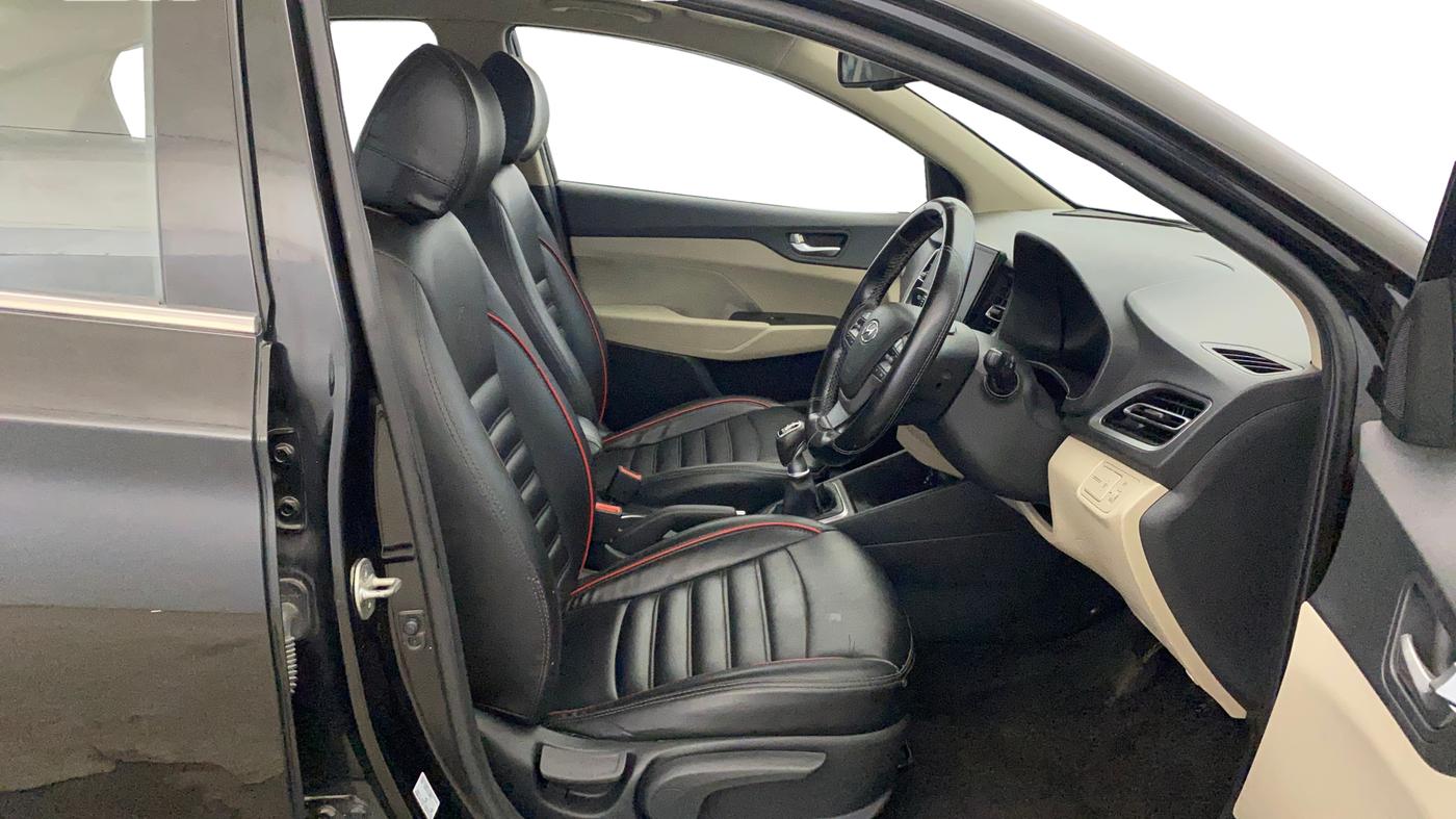 2021 Hyundai Verna SX 1.5 VTVT, Petrol, Manual, 66,171 km, Right Side Front Door Cabin