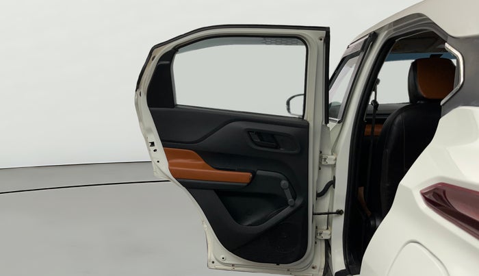 2022 Tata PUNCH PURE MT, Petrol, Manual, 30,844 km, LHS Rear Door