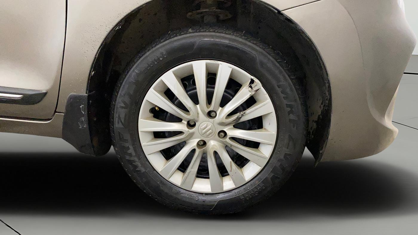2020 Maruti Baleno DELTA PETROL 1.2, Petrol, Manual, 43,787 km, Right Front Wheel