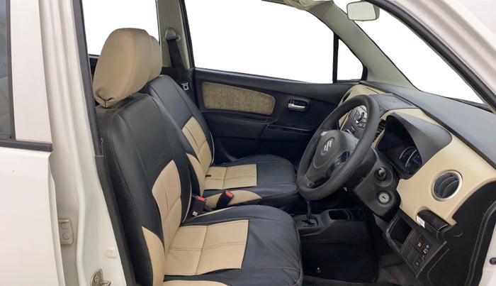 2017 Maruti Wagon R 1.0 VXI AMT, Petrol, Automatic, 42,757 km, Right Side Front Door Cabin