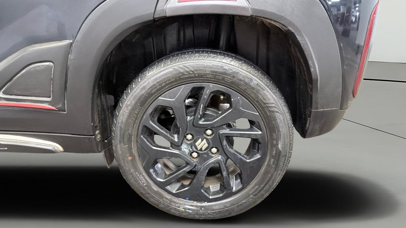 2024 Maruti FRONX ZETA 1.0 TURBO MT, Petrol, Manual, 52,238 km, Left Rear Wheel