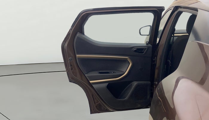 2022 Renault Kiger RXT (O) MT, Petrol, Manual, 48,973 km, LHS Rear Door