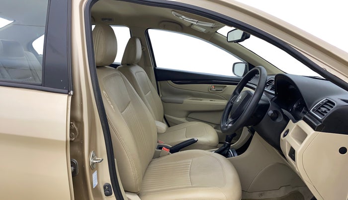 2015 Maruti Ciaz ZXI AT, Petrol, Automatic, 31,251 km, Right Side Front Door Cabin