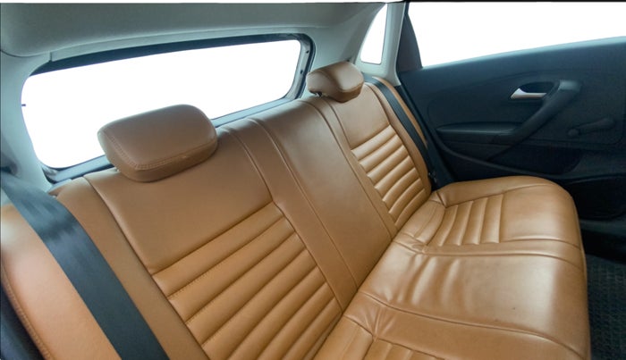 2020 Volkswagen Polo TRENDLINE 1.0L, Petrol, Manual, 34,663 km, Right Side Rear Door Cabin