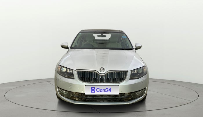 2016 Skoda Octavia STYLE PLUS AT 1.8 TSI, Petrol, Automatic, 65,982 km, Front