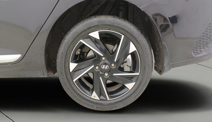 2022 Hyundai Verna SX (O) 1.0 TURBO DCT, Petrol, Automatic, 41,686 km, Left Rear Wheel