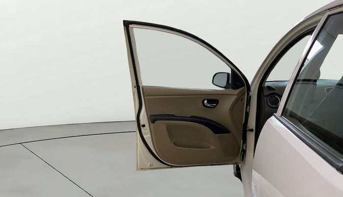 2014 Hyundai i10 SPORTZ 1.1, Petrol, Manual, 96,969 km, LHS Front Door